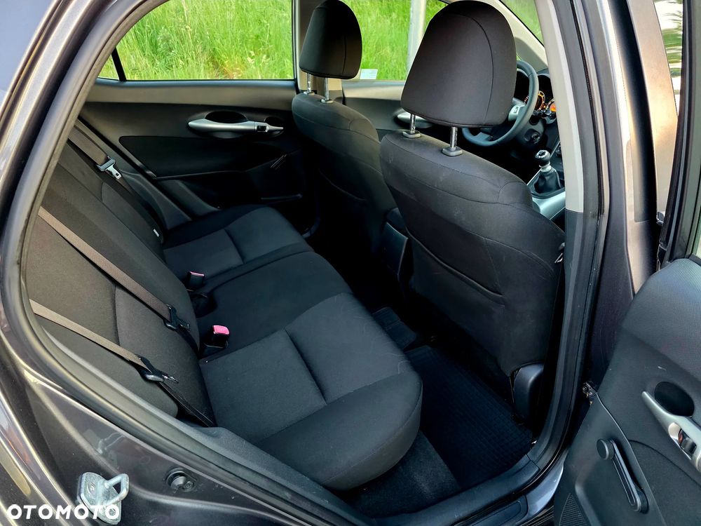 Toyota Auris 1.4 D-4D Active - 16