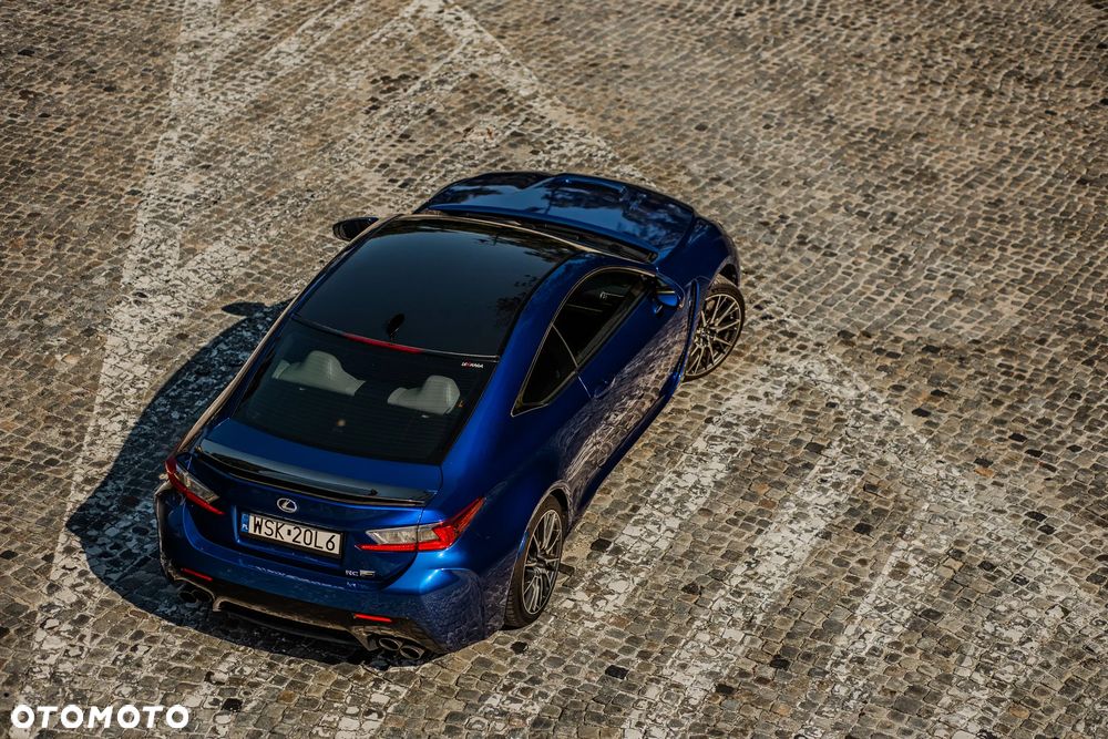 Lexus RC F Carbon - 10