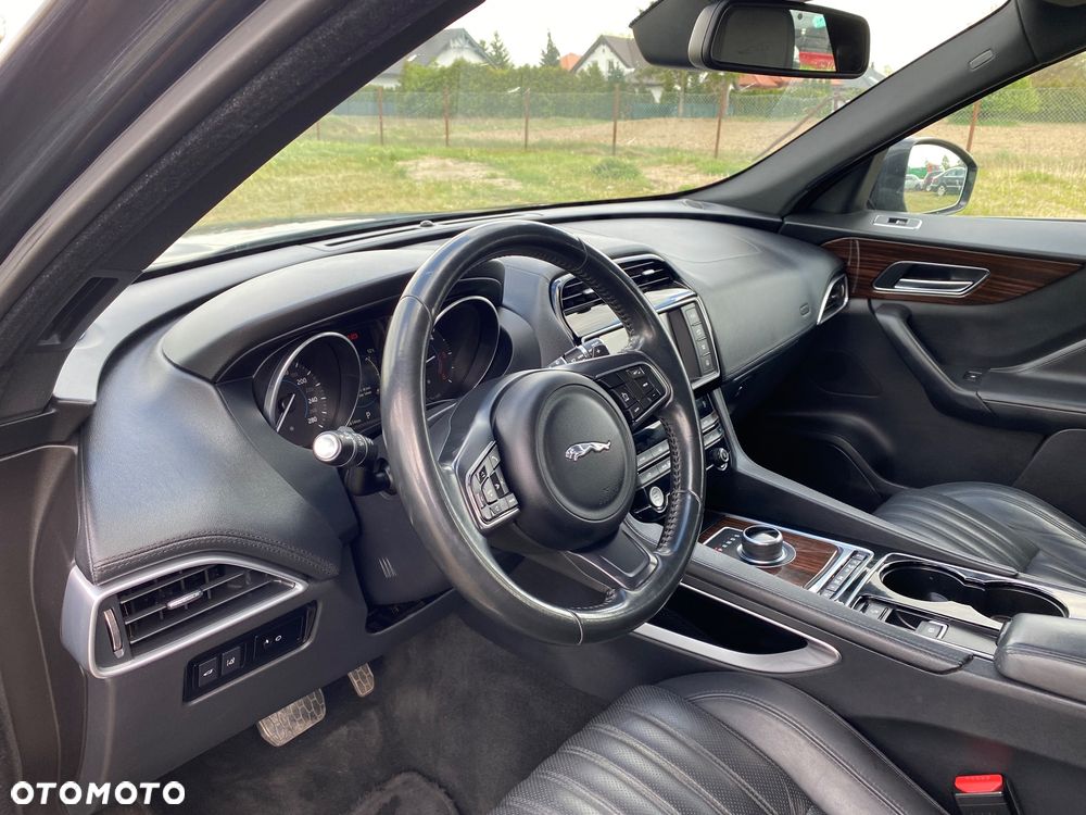 Jaguar F-Pace 20d AWD Prestige - 7