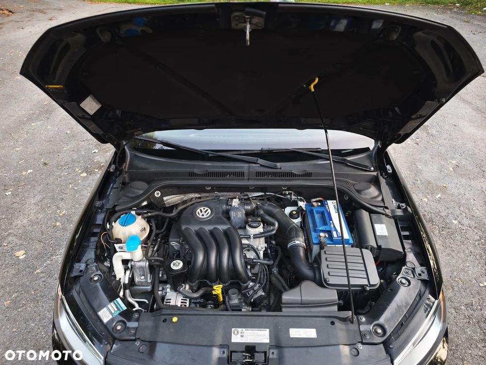 Volkswagen Jetta 2.0 Base - 14