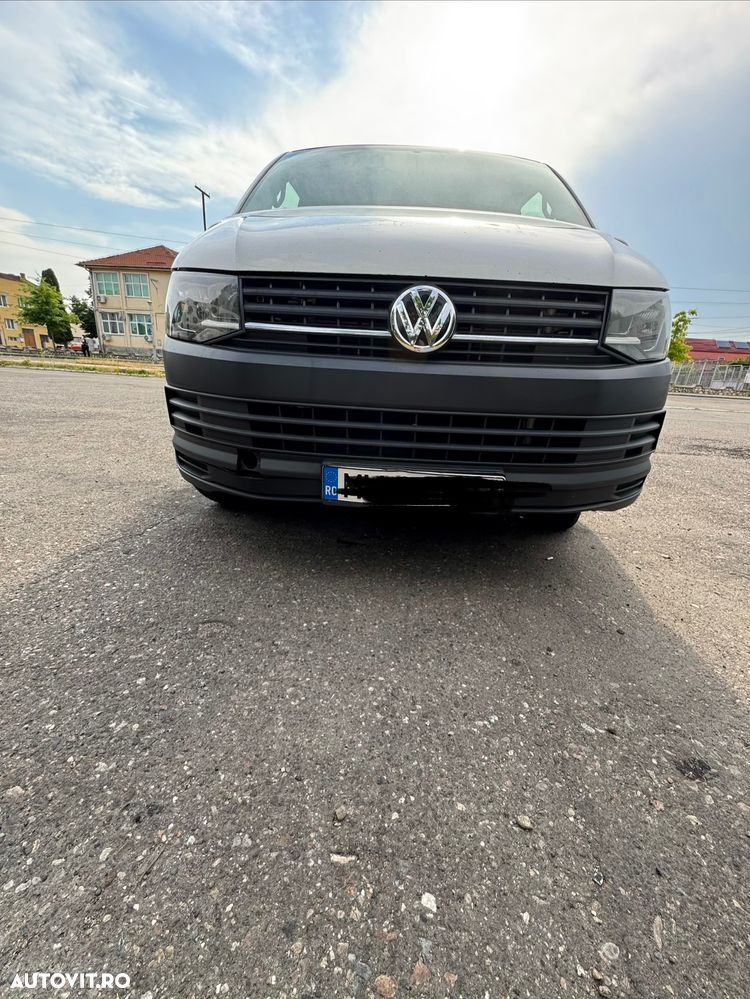 Volkswagen Transporter - 1