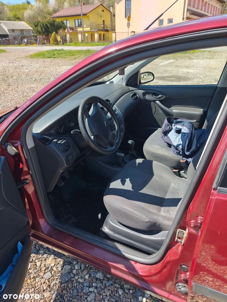 Ford Focus 1.6 Comfort - 8