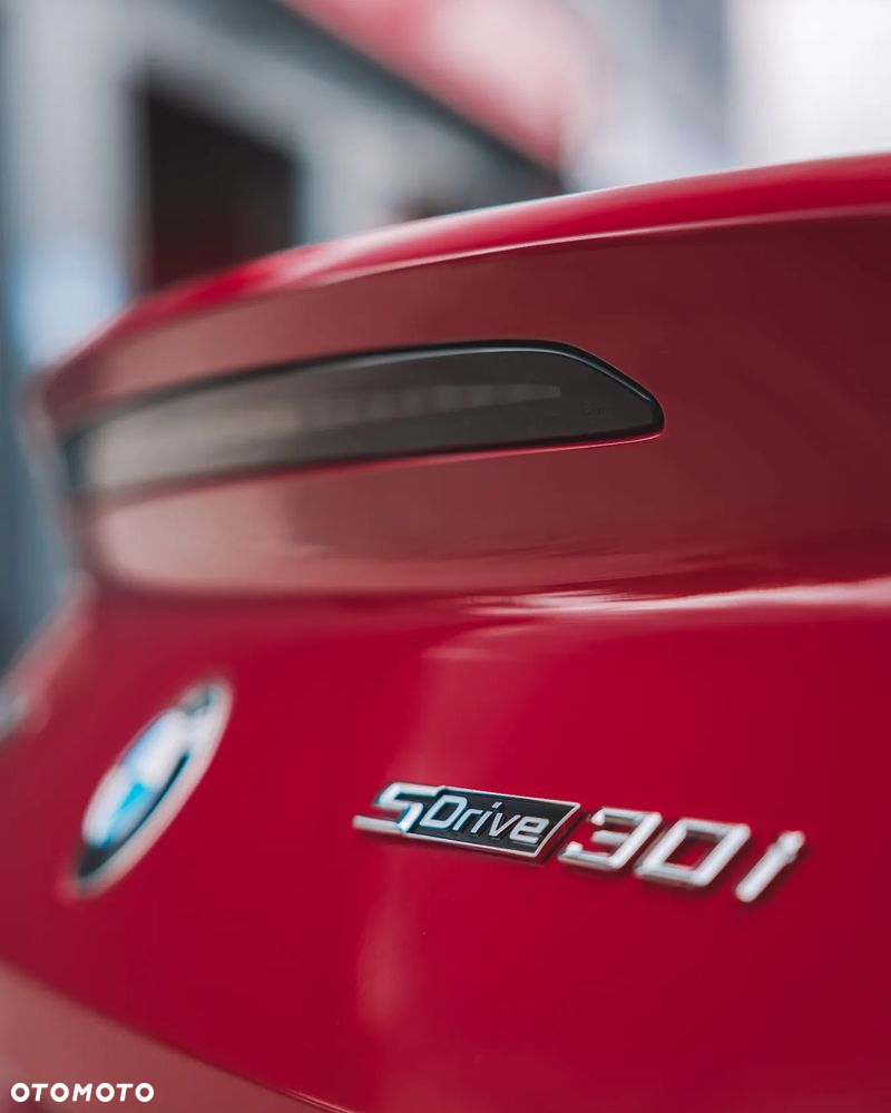 BMW Z4 sDrive30i - 10