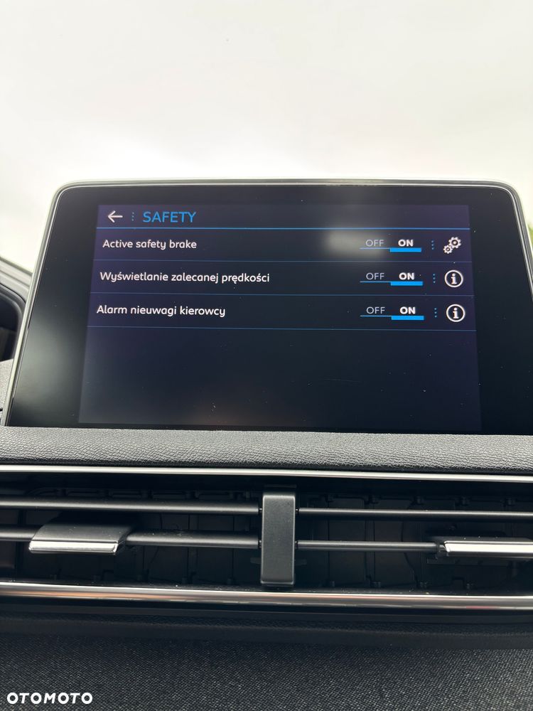 Peugeot 5008 BlueHDI 130 Allure Business-Paket - 30