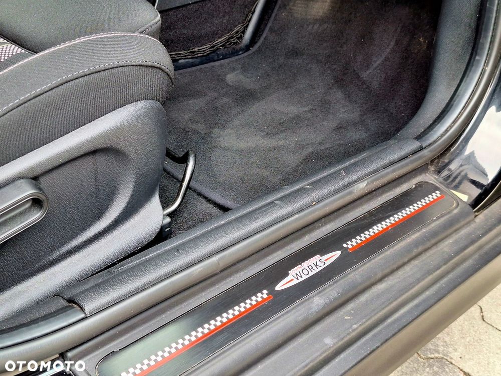 MINI Cooper 60 Years Chili - 23