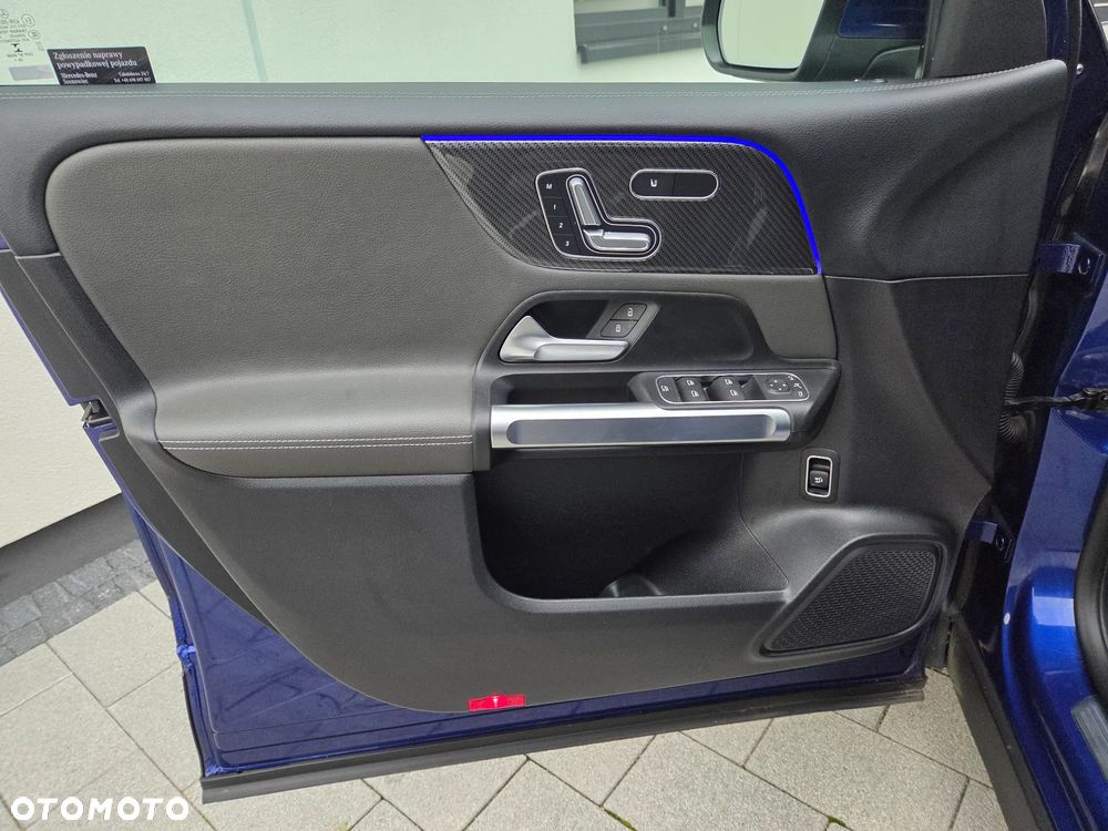 Mercedes-Benz GLB 250 AMG Line 8G-DCT - 24