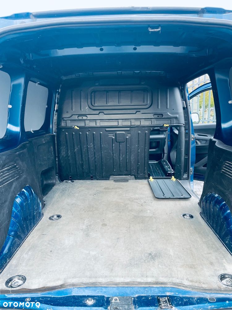 Toyota Proace City - 16
