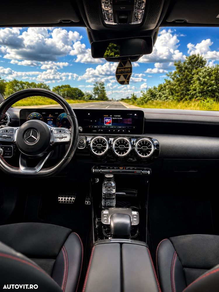 Mercedes-Benz CLA 200 7G-DCT AMG Line - 11