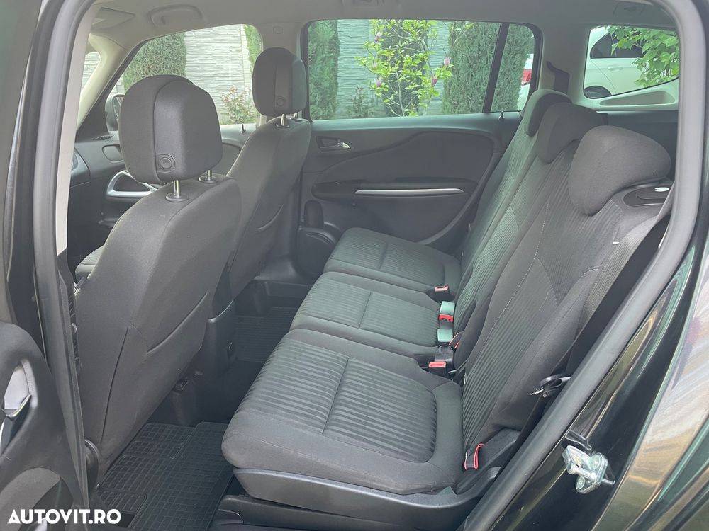 Opel Zafira - 19