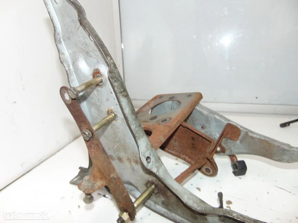 Toyota hiace estrutura/Pedais - 2