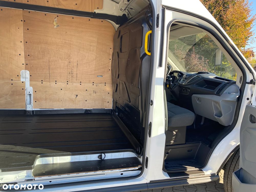 Ford Transit L4 350 MAXI Jumbo 2.0 130KM Mały Przebieg - 25