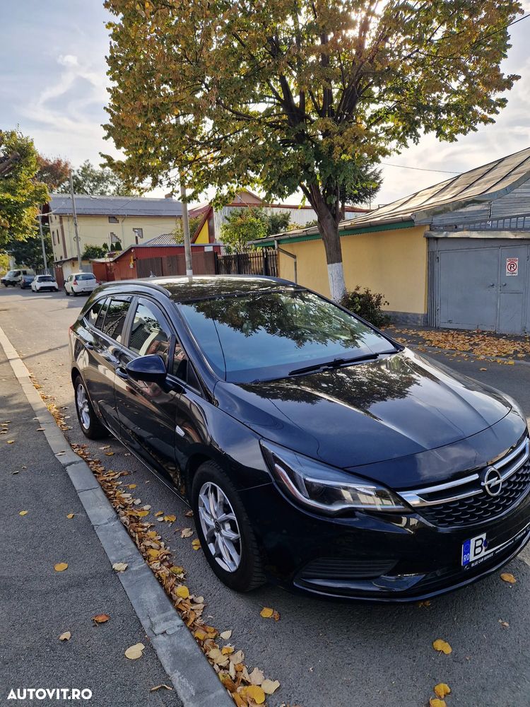 Opel Astra 2019 photo 2