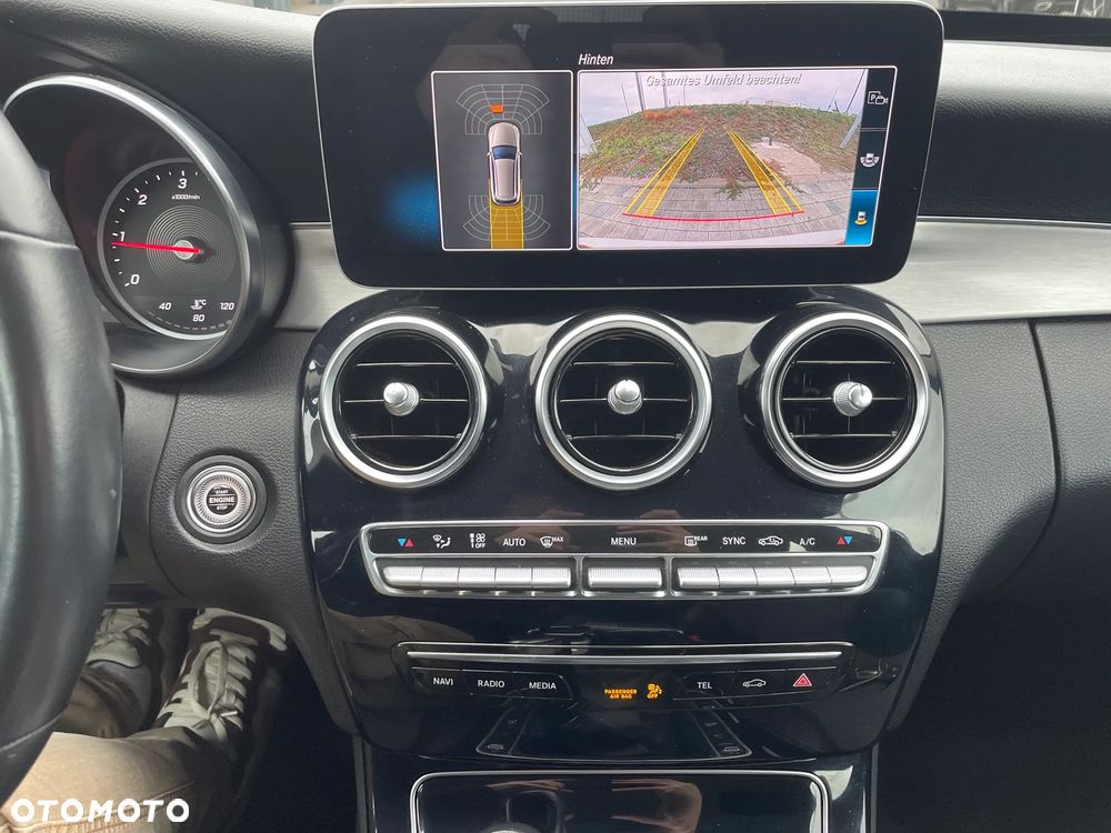 Mercedes-Benz Klasa C 180 d Exclusive - 9