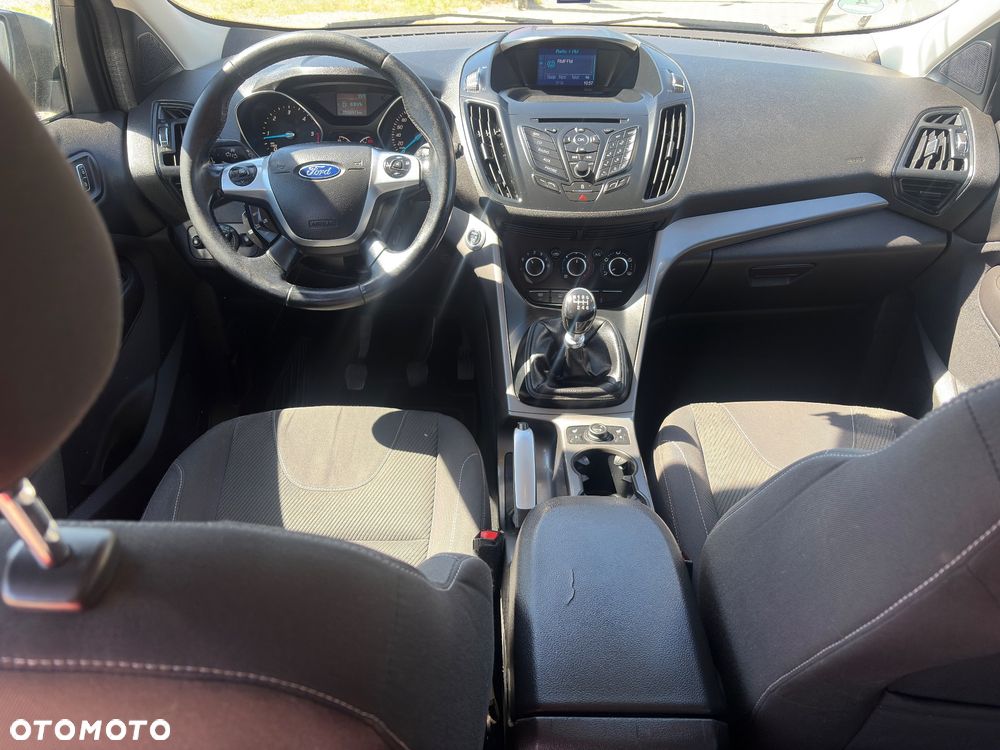 Ford Kuga 2.0 TDCi 2x4 Trend - 14