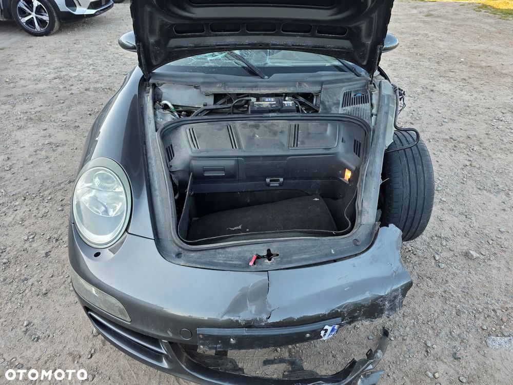 Porsche 911 Carrera 4 S Tiptronic - 8
