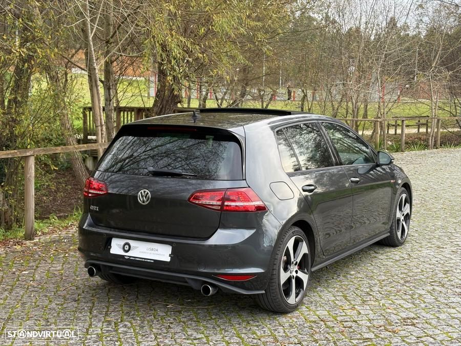 VW Golf 2.0 TSi GTi DSG Performance - 17