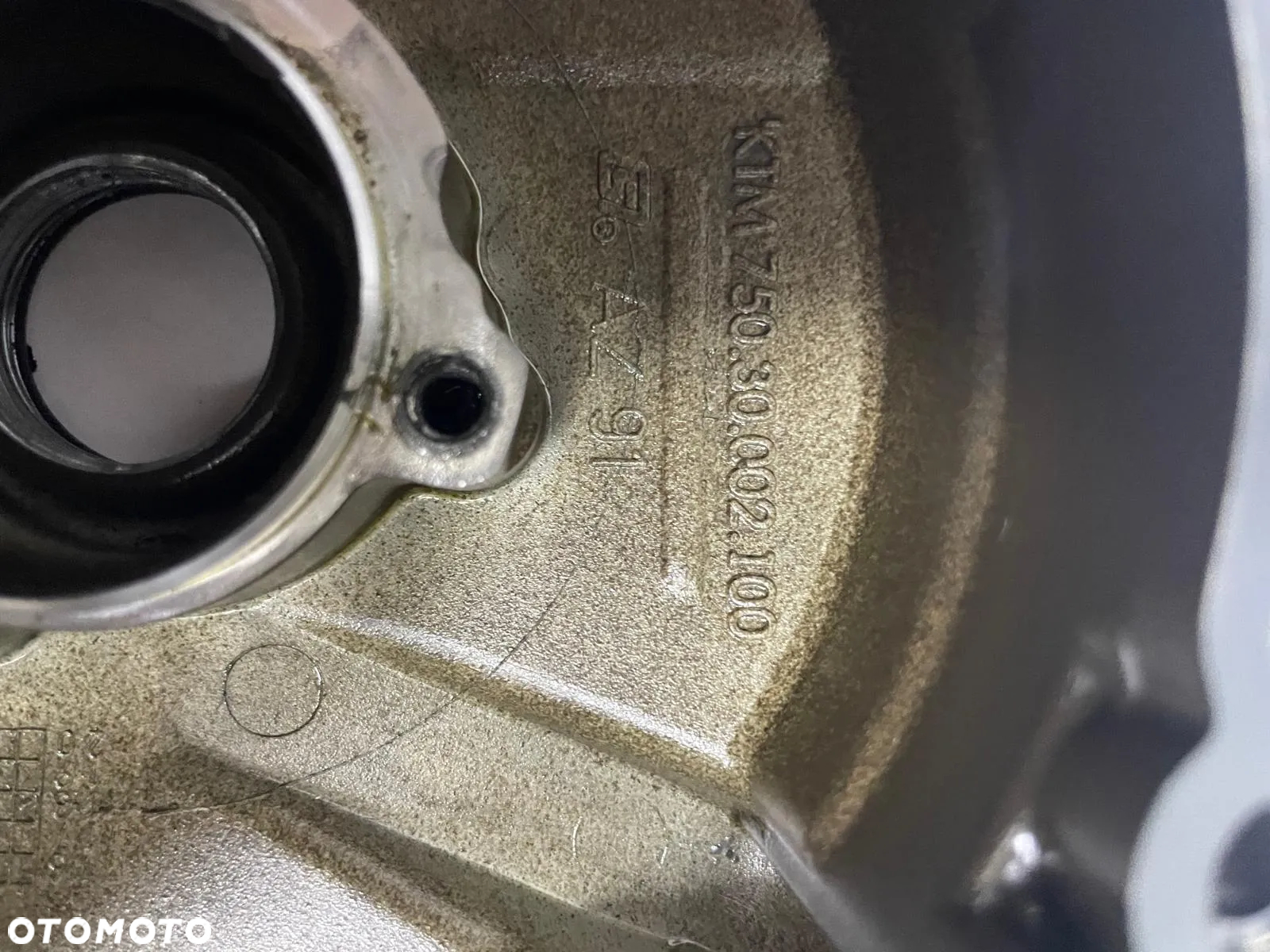 Dekiel pokrywa cewki KTM DUKE 690, SMC R 690 - 3