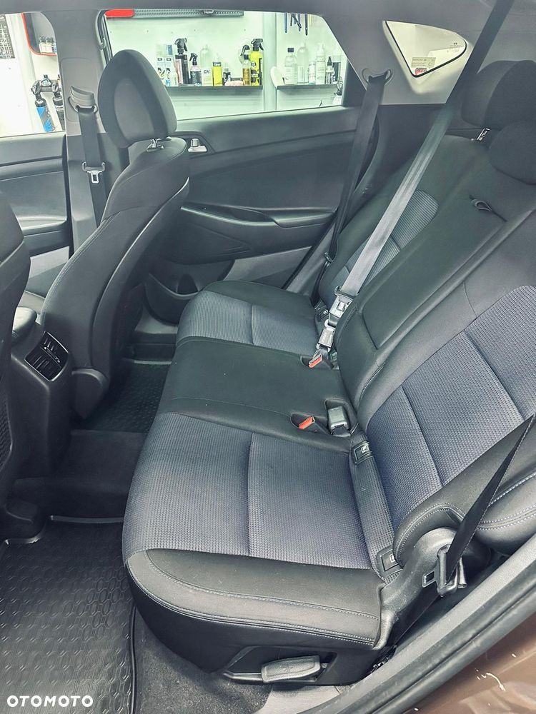 Hyundai Tucson 1.6 GDI BlueDrive Comfort 2WD - 21
