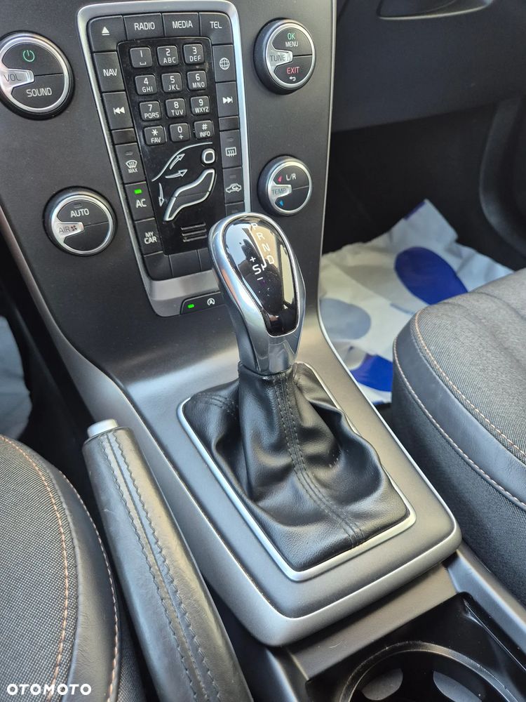 Volvo V40 D2 Drive-E SCR Inscription - 18