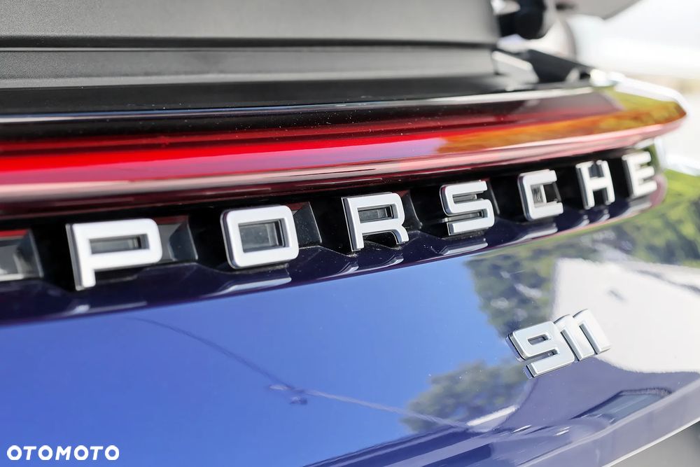 Porsche 911 Carrera 4S - 5