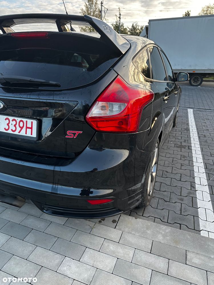 Ford Focus 2.0 EcoBoost ST - 9