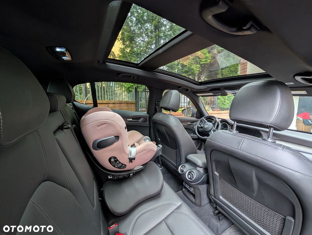 Alfa Romeo Stelvio 2.0 Turbo 16V AT8-Q4 Ti - 24