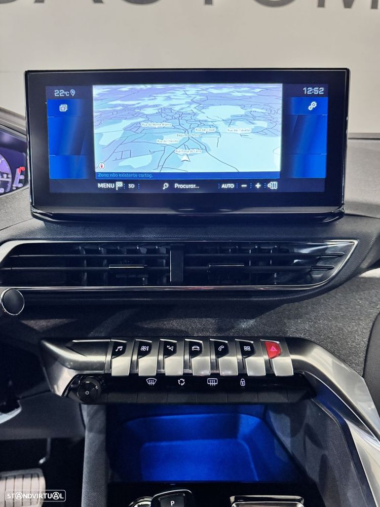 Peugeot 3008 1.5 BlueHDi Allure Pack EAT8 - 17