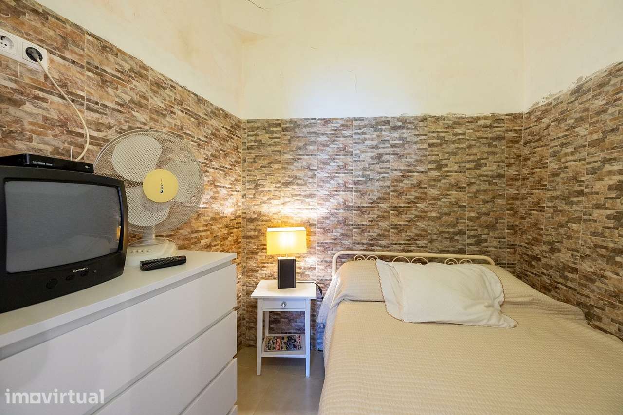 CASINHA TÍPICA PARA VENDA NA VILA DE ALJEZUR T1 - Grande imagem: 5/16