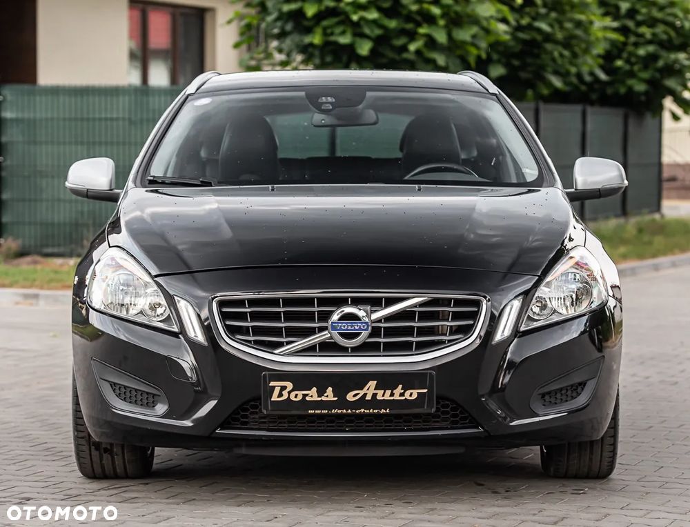 Volvo V60 T3 R-Design Summum - 4