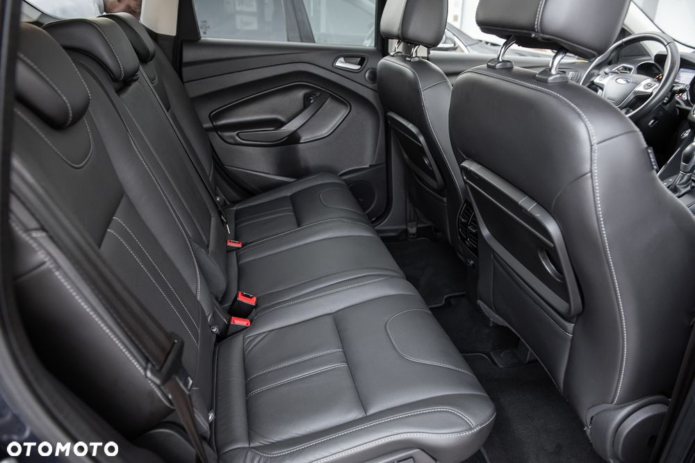 Ford Kuga - 34