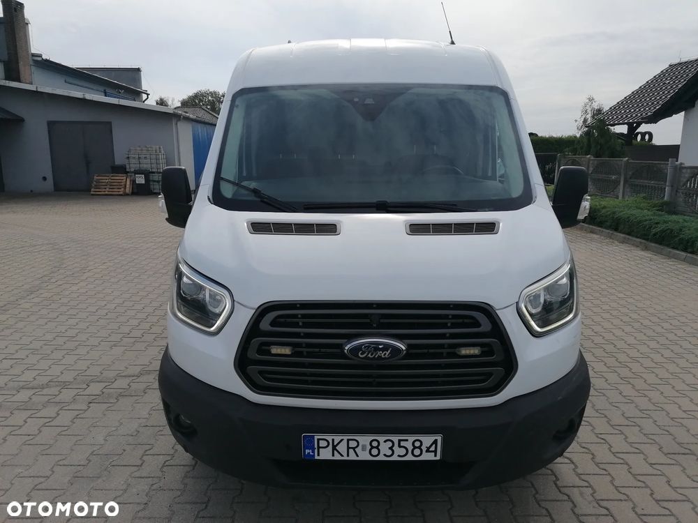Ford Transit - 13