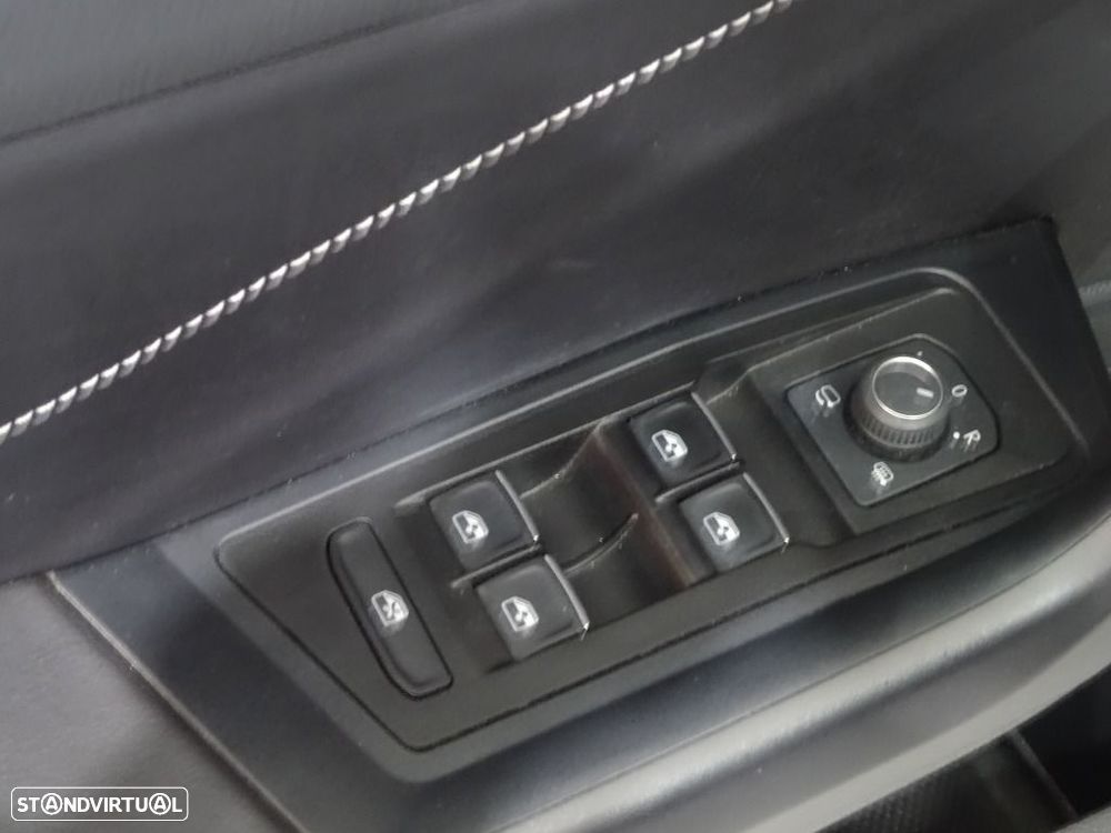 VW T-Roc 1.5 TSI R-Line DSG - 10