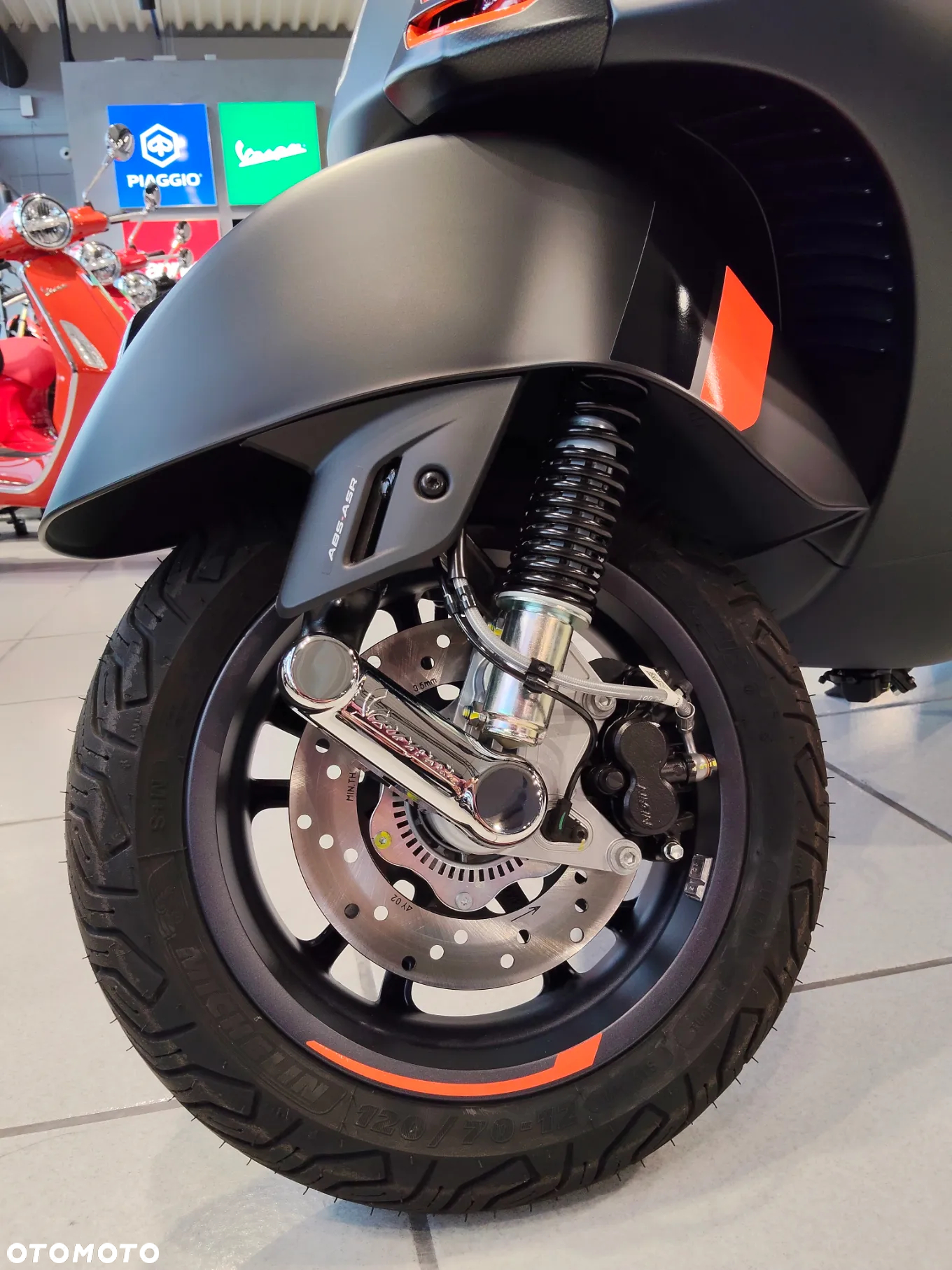 Vespa GTS - 12