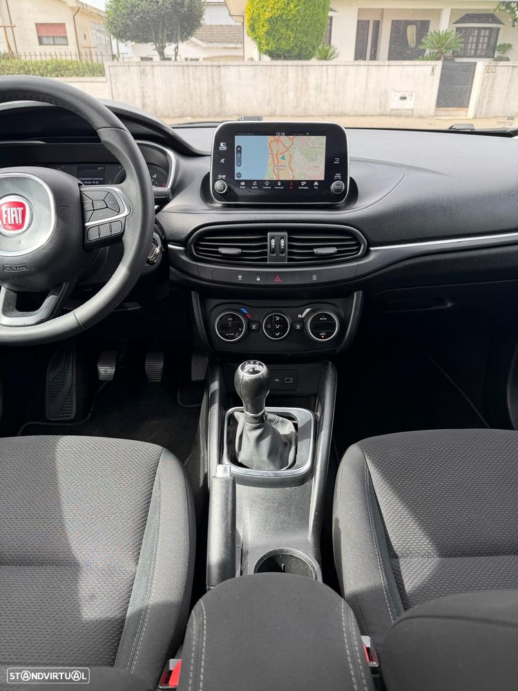 Fiat Tipo Station Wagon 1.3 M-Jet Lounge Tech - 13