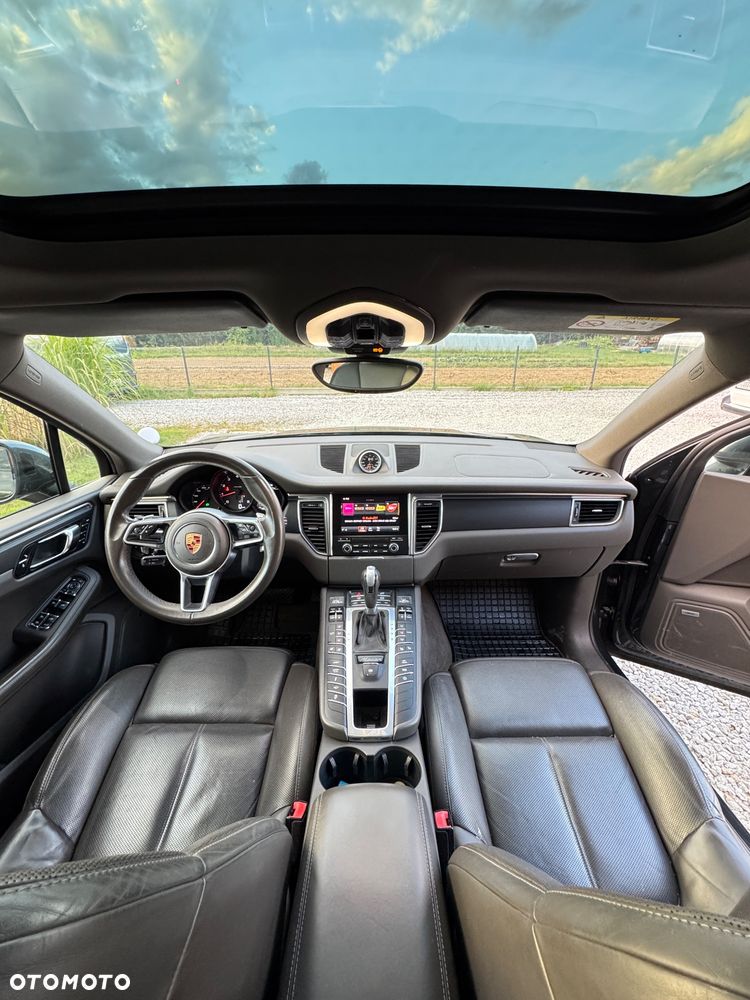 Porsche Macan - 8