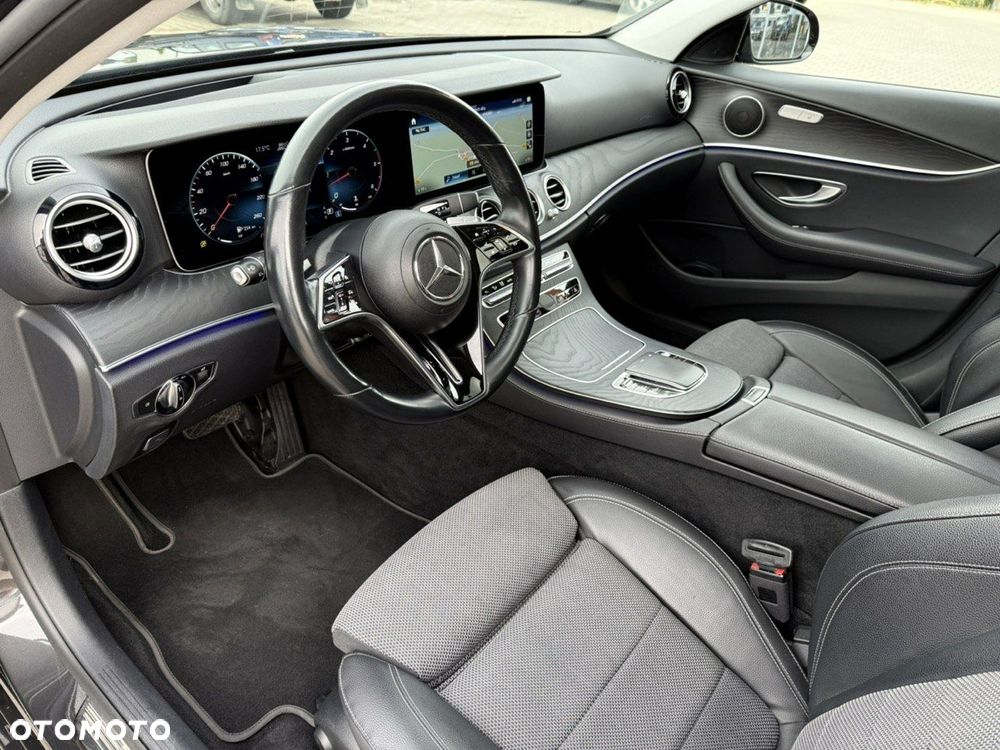 Mercedes-Benz Klasa E 400 d 4Matic 9G-TRONIC AMG Line - 21