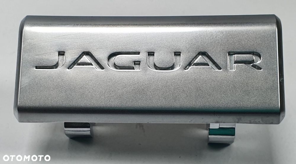 LOGO EMBLEMAT ZNACZEK JAGUAR XF X260 GX73-045F44-AA - 1