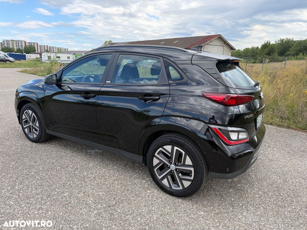 Hyundai KONA - 6