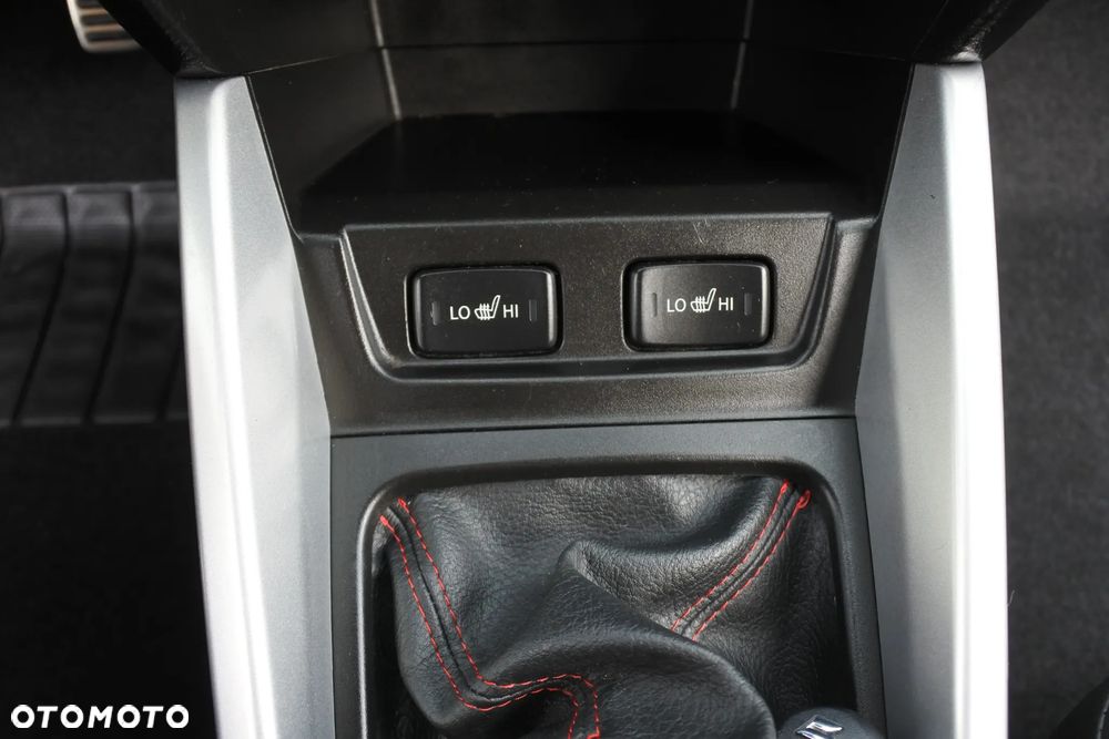 Suzuki Vitara 1.4 Boosterjet XLED Sun 4WD - 23