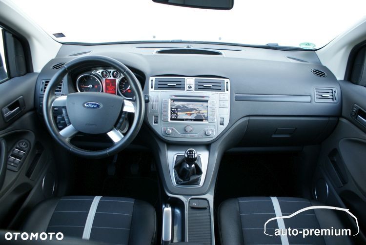 Ford Kuga 2.0 TDCi 4x4 Titanium - 6
