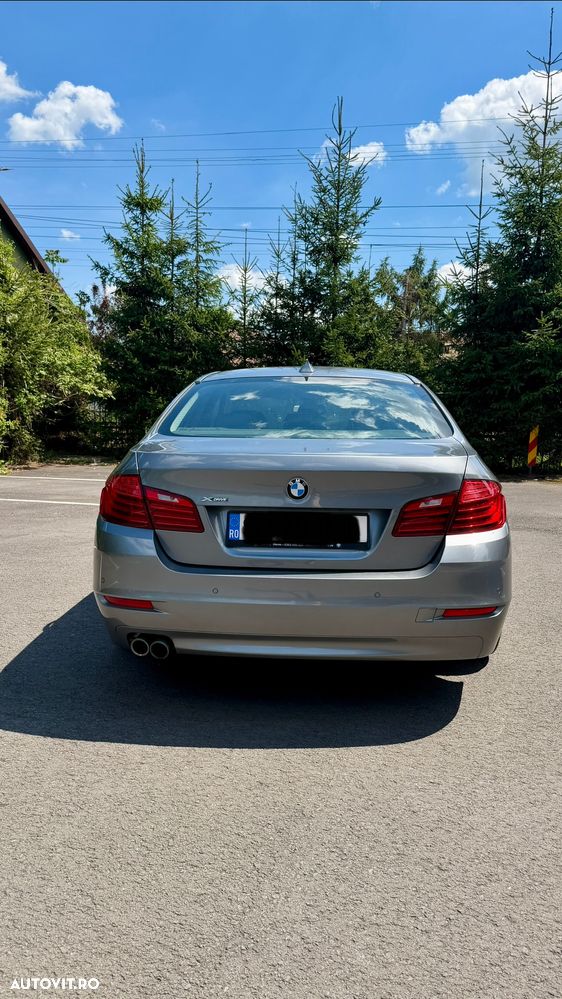 BMW Seria 5 525d xDrive - 6
