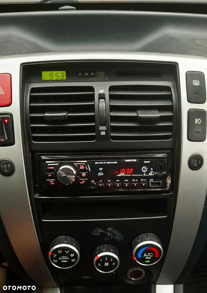 Hyundai Tucson 2.0 Comfort 2WD - 24