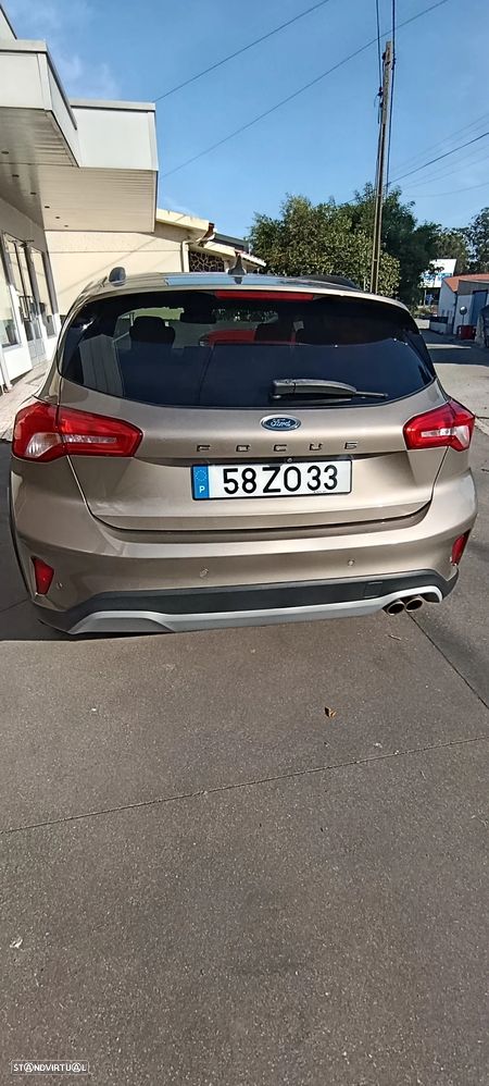Ford Focus 1.0 EcoBoost Active - 5