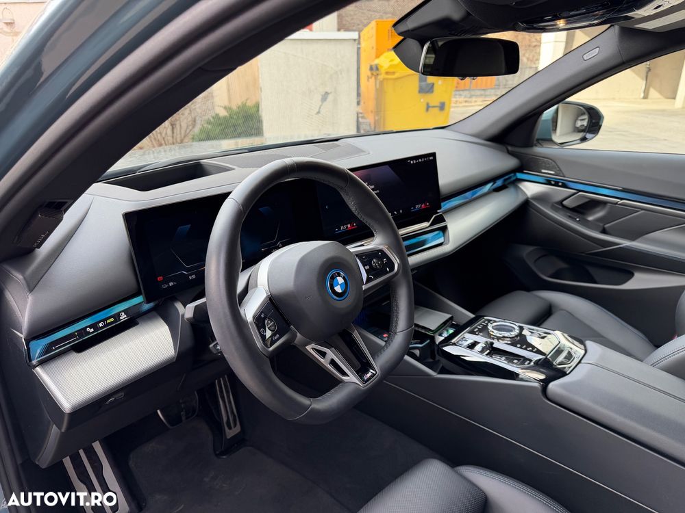 BMW i5 eDrive40 - 11