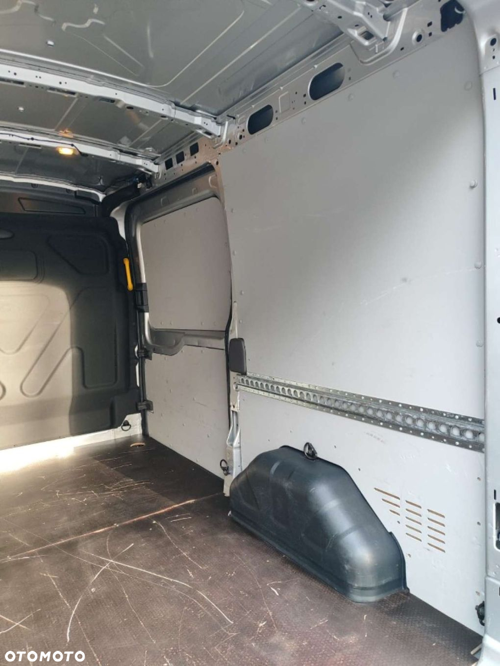 Ford Transit - 20