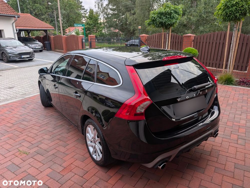 Volvo V60 D4 Drive-E R-Design Kinetic - 10