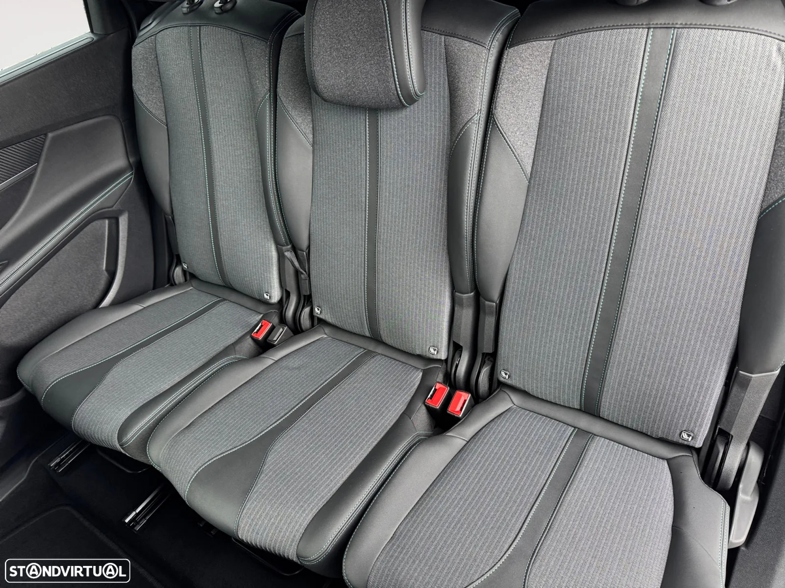 Peugeot 5008 1.5 BlueHDi Allure Pack EAT8 - 14