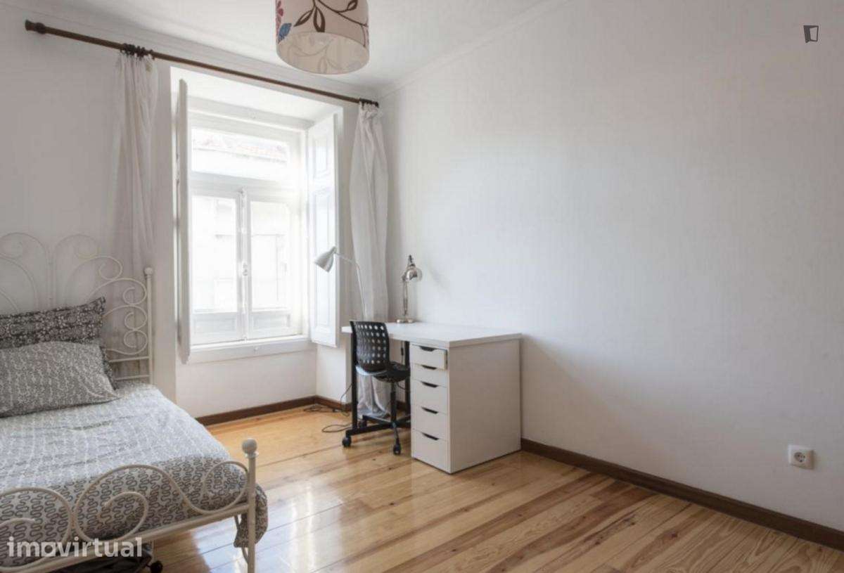 Quarto - localizado em Sete Rios Lisbon - Grande imagem: 2/14