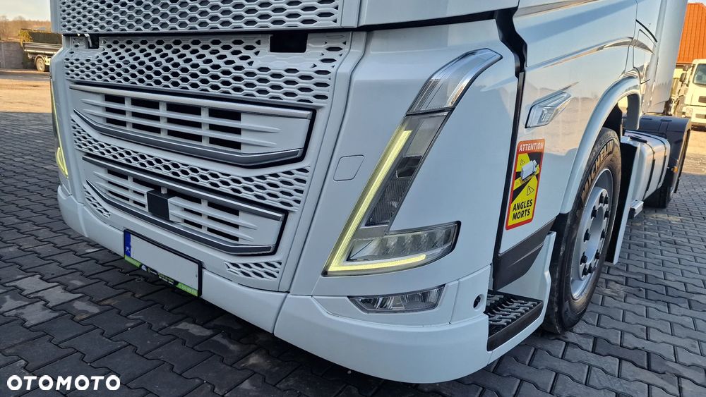 Volvo FH 500 Mega /Low Deck /Klima P. / Regulowane siodło standard - 14