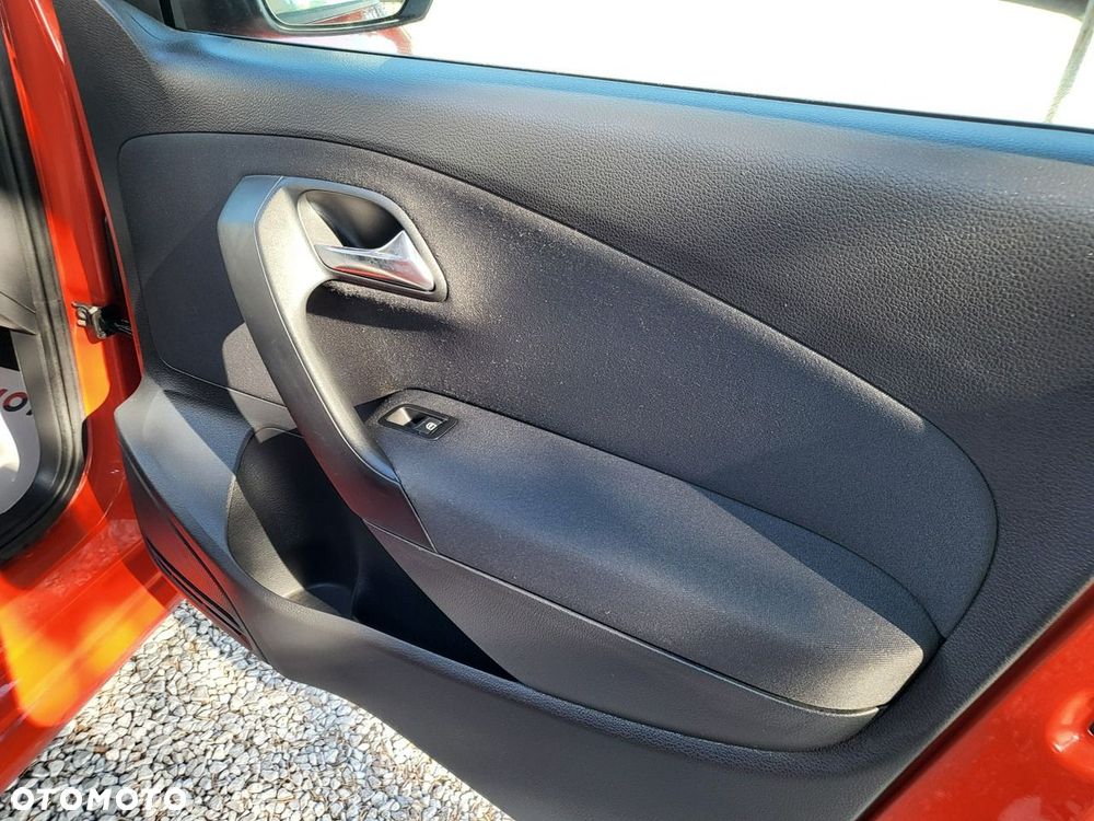 Volkswagen Polo - 25